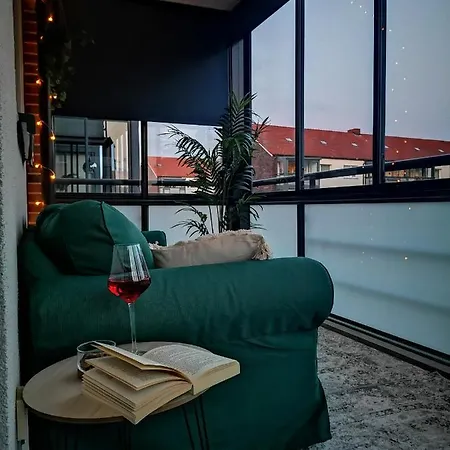 Design ⃒ Verglaster Balkon ⃒ Barrierefrei 아파트 *